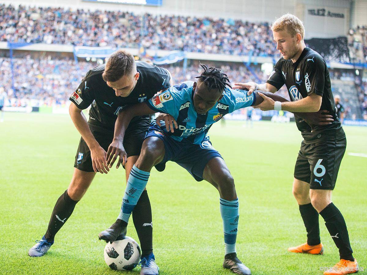 关于佛罗伦萨客场战平，保持中游位置的信息