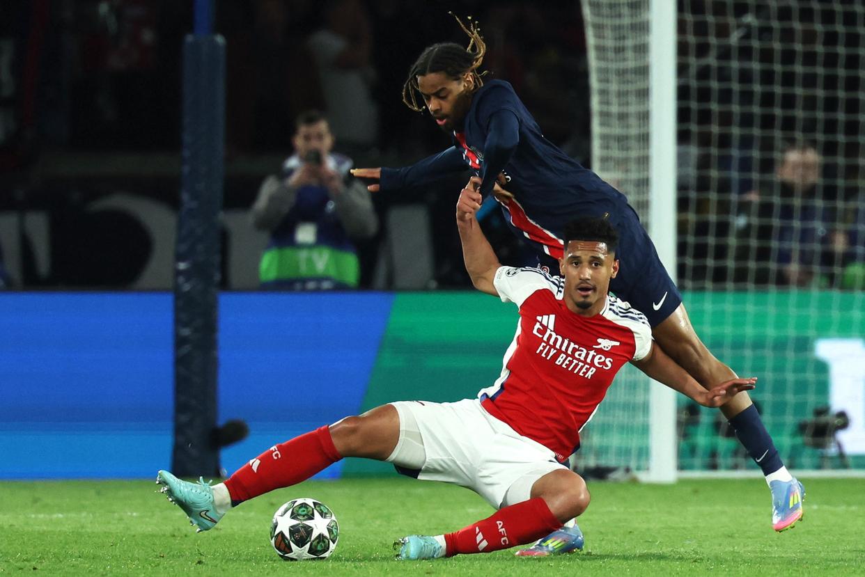 熊猫体育中国App-巴黎圣日耳曼1-2曼联，欧冠小组赛落幕，C罗造乌龙+进球