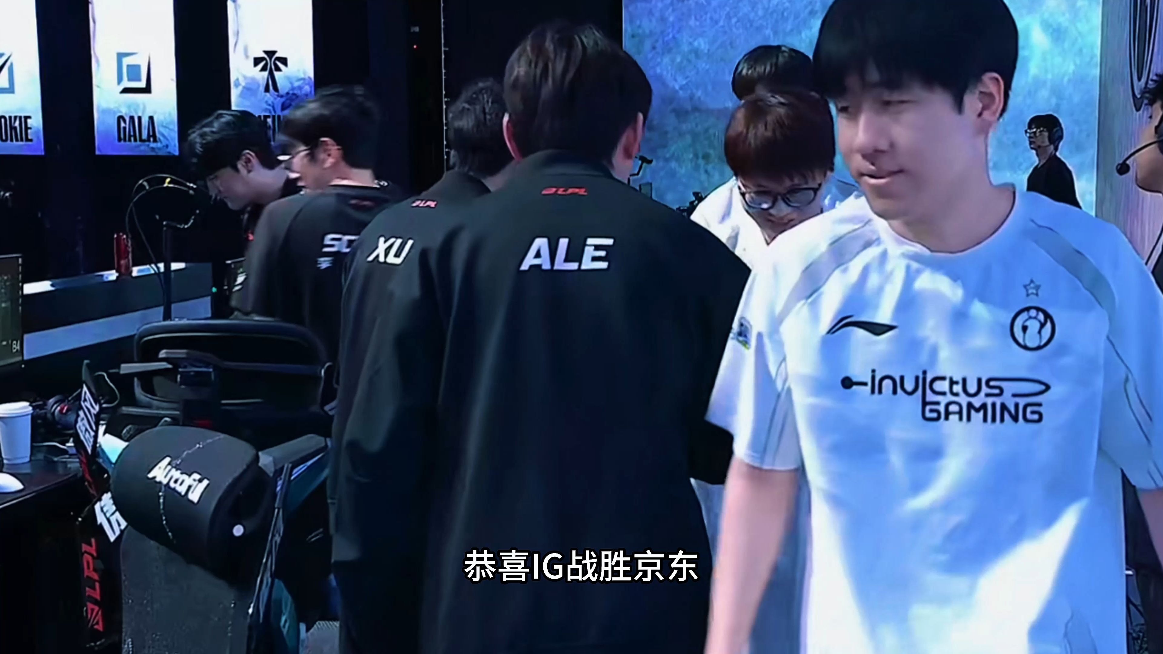 关于JDG险胜EDG,Scout拿下关键大龙激烈交锋淘汰赛,留下经典瞬间的信息 关于JDG险胜EDG,Scout拿下关键大龙激烈交锋淘汰赛,留下经典瞬间的信息