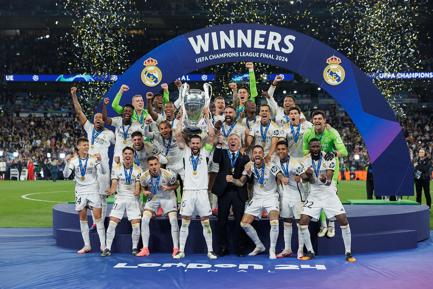 皇家马德里连续三轮比赛获胜,状态火爆 皇家马德里连续三轮比赛获胜,状态火爆