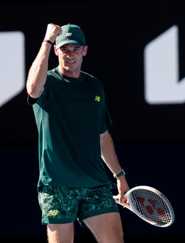 澳大利亚网球队绝杀德国网球队,兹维列夫完成帽子戏法 澳大利亚网球队绝杀德国网球队,兹维列夫完成帽子戏法