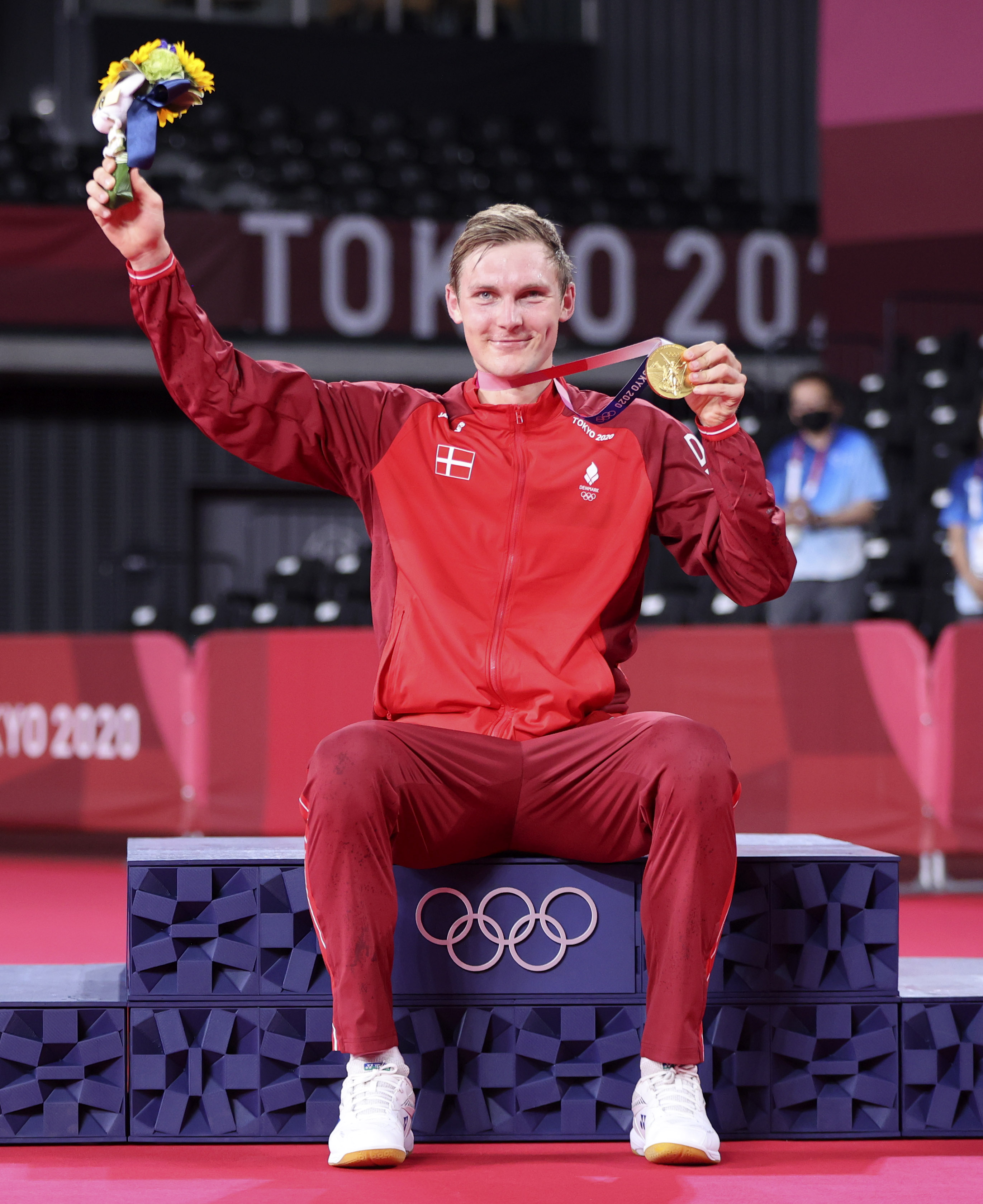 法国羽毛球队力克韩国羽毛球队，安赛龙惊艳世界