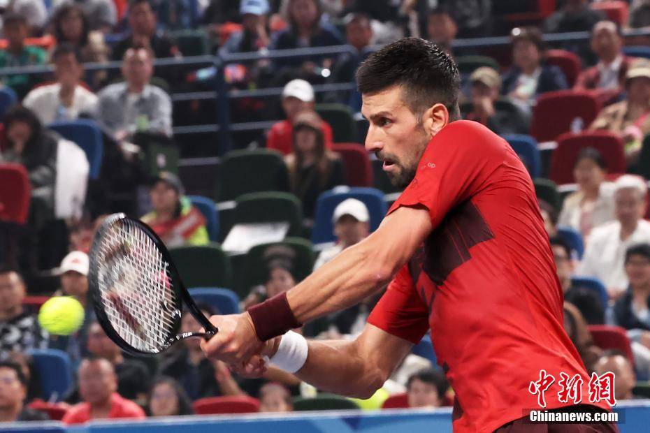 德国网球队险胜英国网球队，德约科维奇绝境逆转的简单介绍